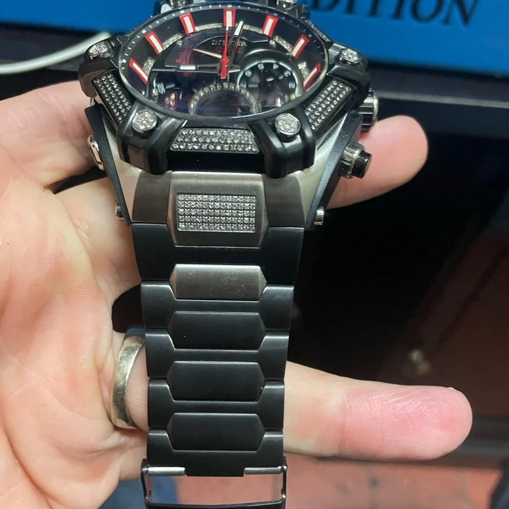 Invicta - Picture 6 of 6